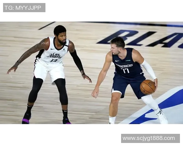 快船与独行侠半场对决精彩瞬间分差分析图解 快船与独行侠半场对决精彩瞬间分差分析图解